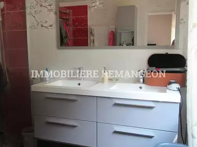 Maison, 219 m²