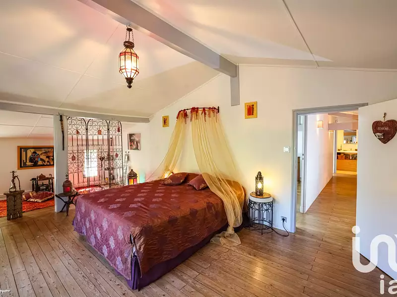 Maison, 305 m²