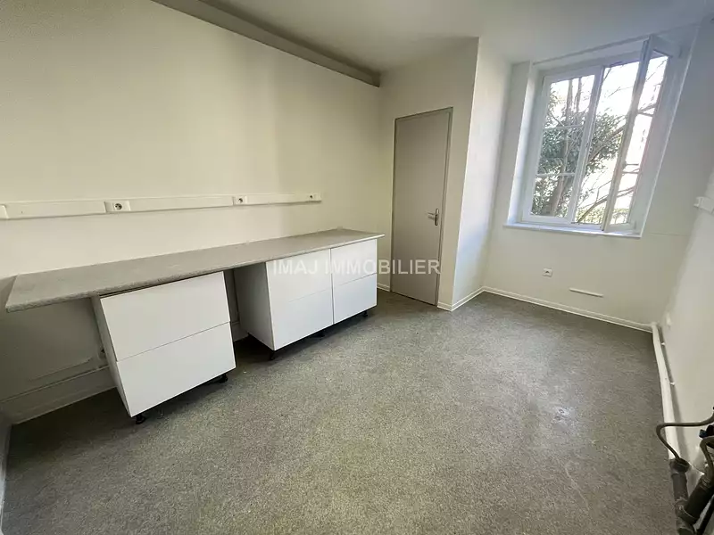 Divers, 30,04 m²