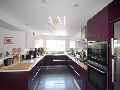 Maison, 165 m²
