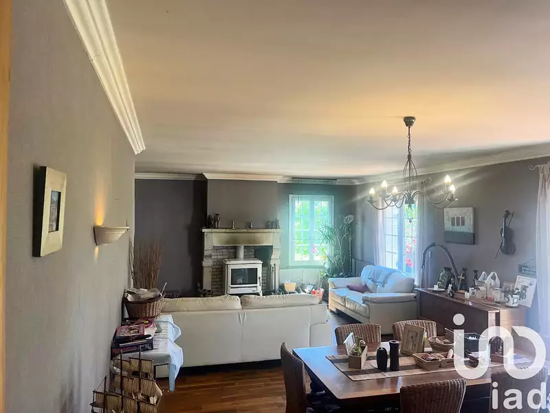 Maison, 239 m²