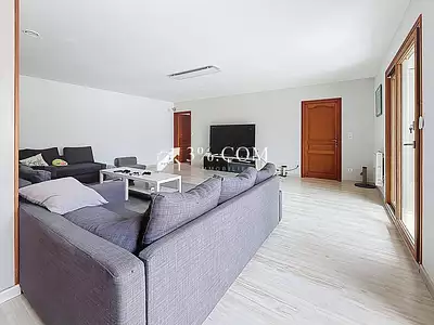 Maison, 268 m²