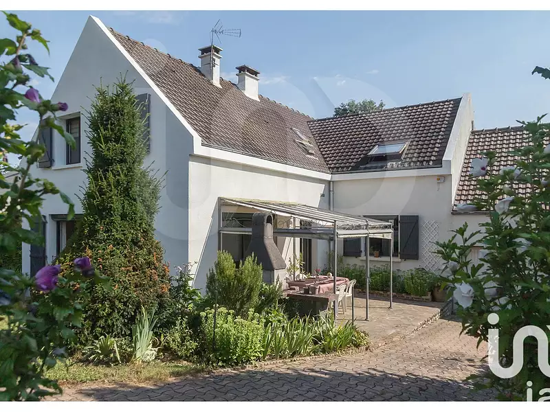 Maison, 184 m²