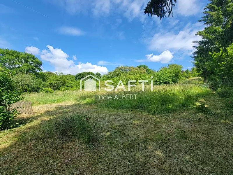 Terrain, 3 400 m²