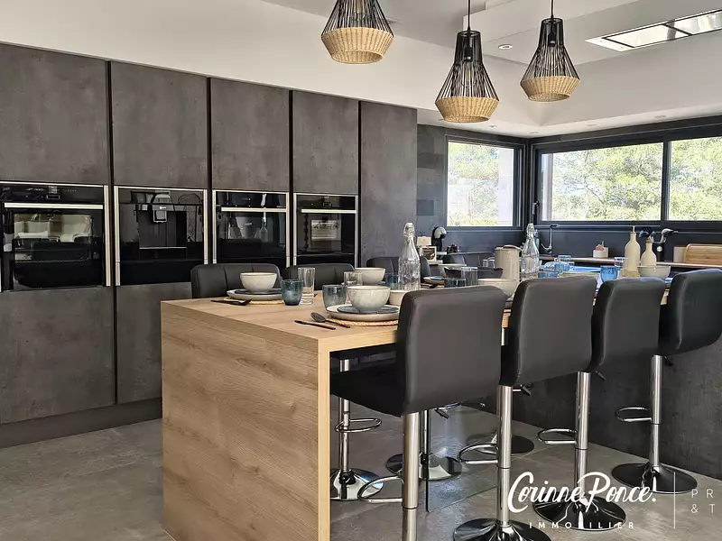 Maison, 332 m²
