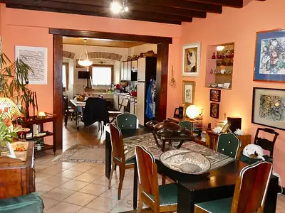 Maison, 230 m²
