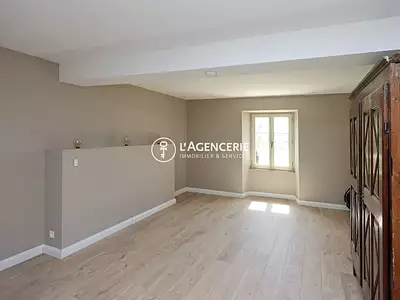 Maison, 360 m²