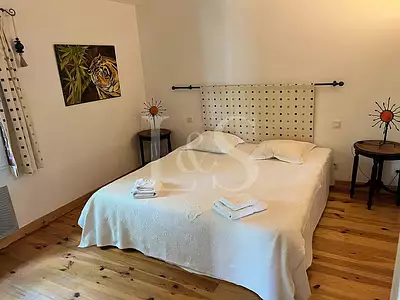 Maison, 320 m²