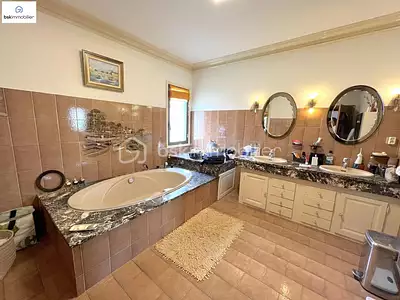 Maison, 164 m²