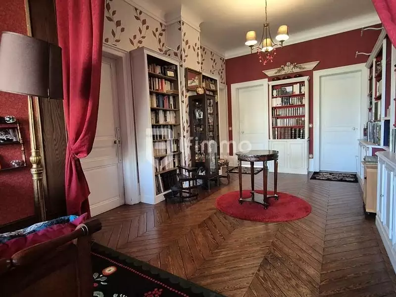Maison, 370 m²