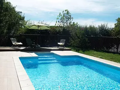 Maison, 596 m²