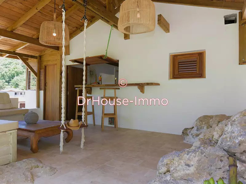 Immeuble, 180 m²