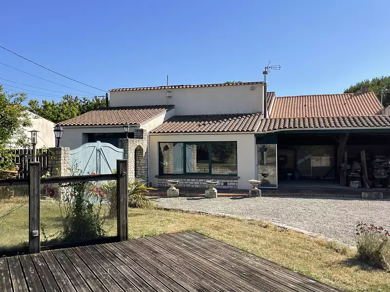 Maison, 160 m²