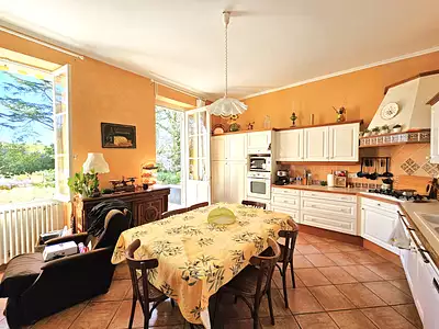 Maison, 302 m²
