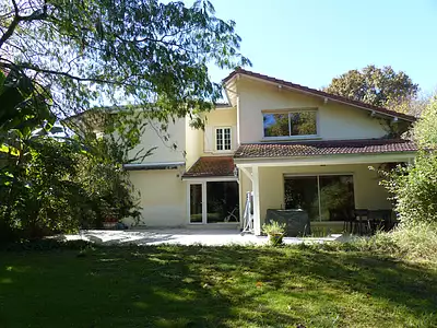 Maison, 250 m²