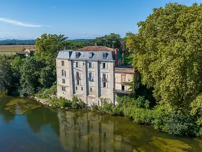 Maison, 1 000 m²