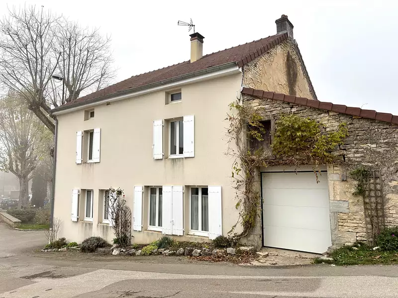 Maison, 147 m²