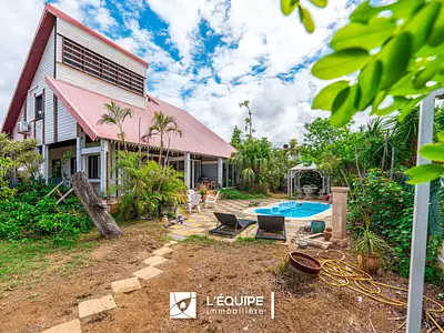 Maison, 153 m²
