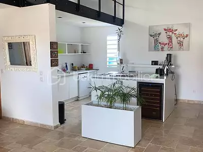 Maison, 202 m²