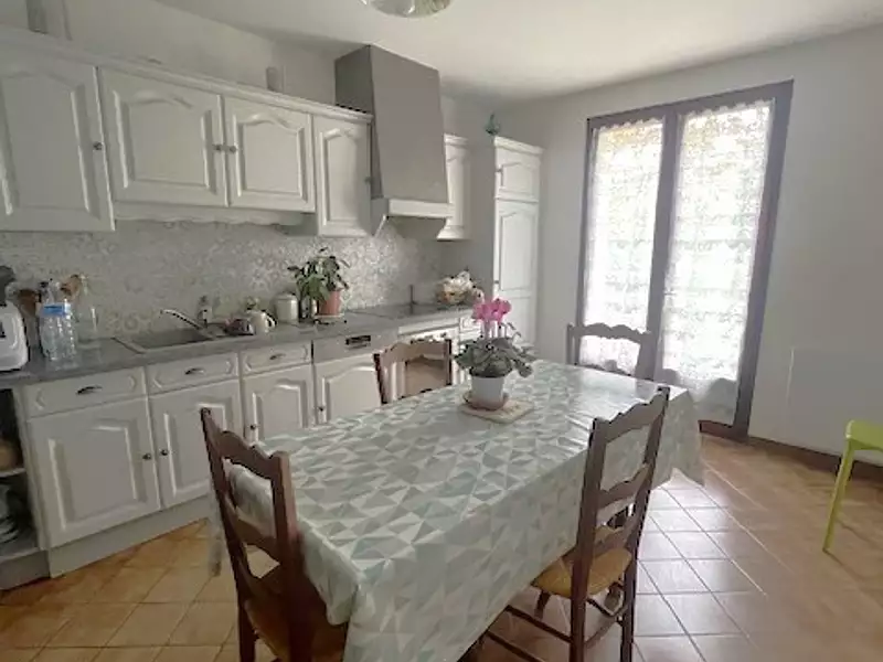 Maison, 192 m²