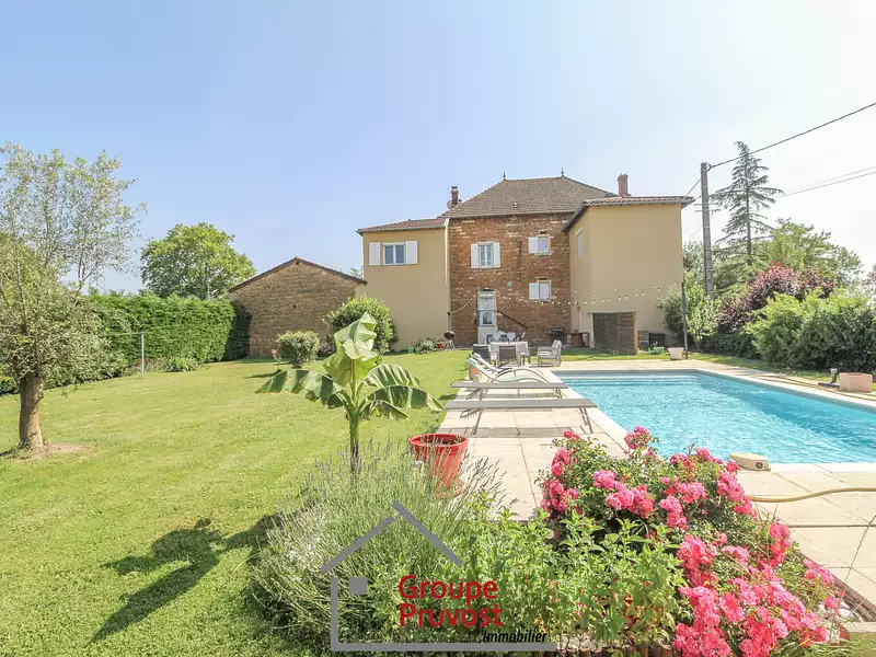 Maison, 285 m²