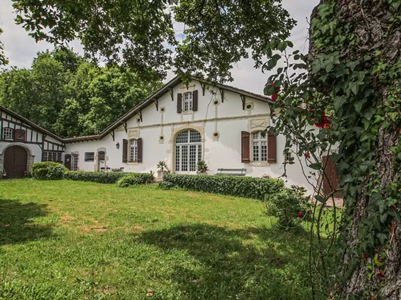 Maison, 276 m²