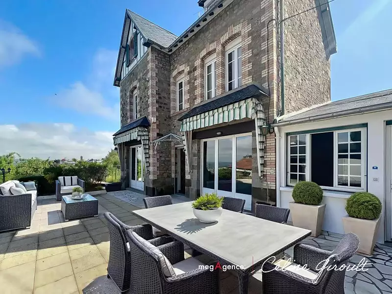 Maison, 146 m²