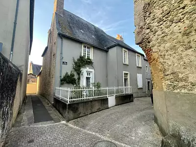 Maison, 166 m²