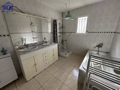 Maison, 94 m²