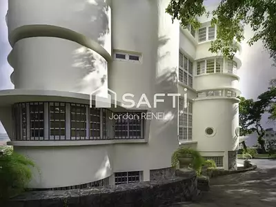 Maison, 3 890 m²
