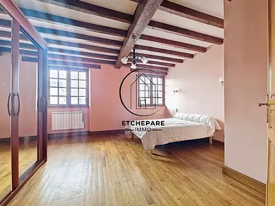 Maison, 167 m²