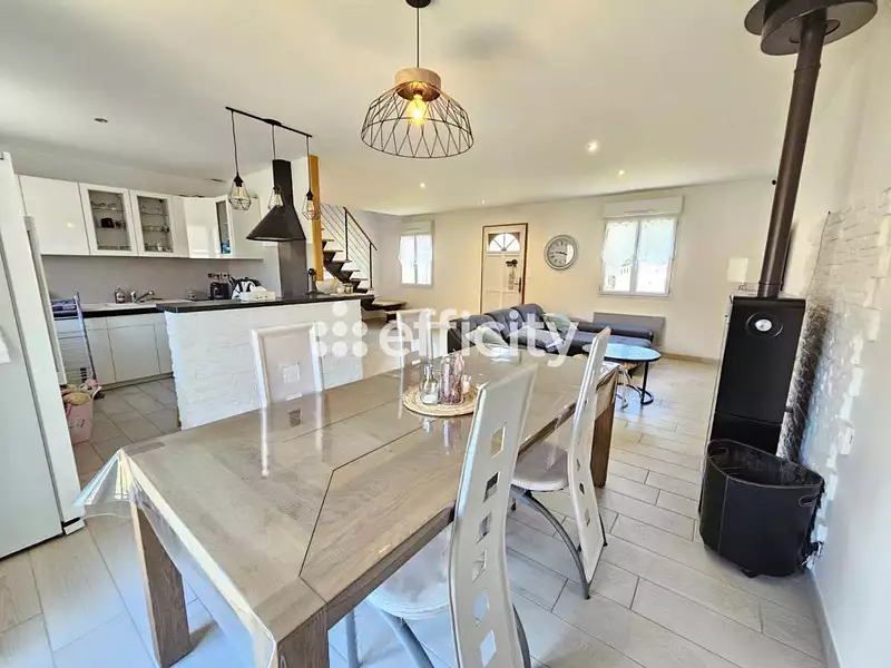 Maison, 113 m²