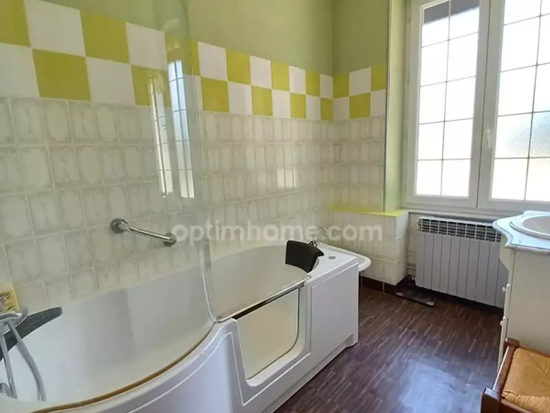 Maison, 210 m²
