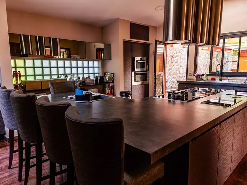 Maison, 305 m²