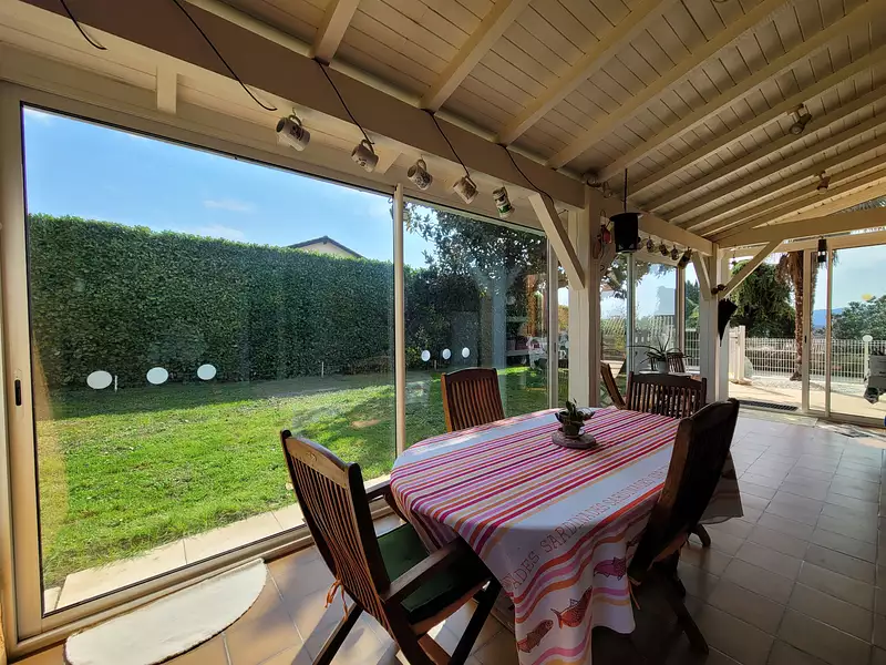 Maison, 218 m²