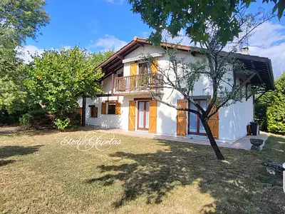 Maison, 168 m²