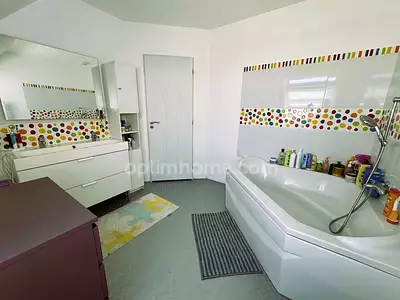 Maison, 206 m²