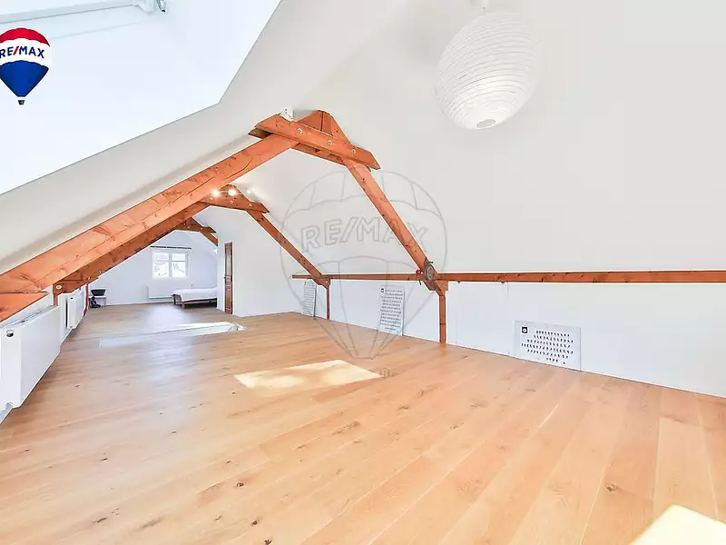 Maison, 252 m²