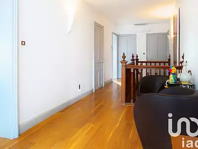 Maison, 197 m²