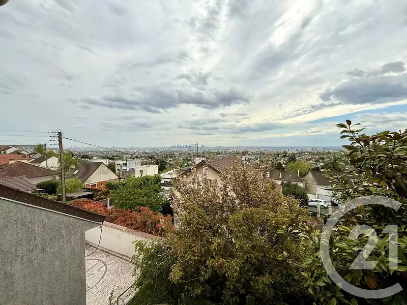 Maison, 215 m²