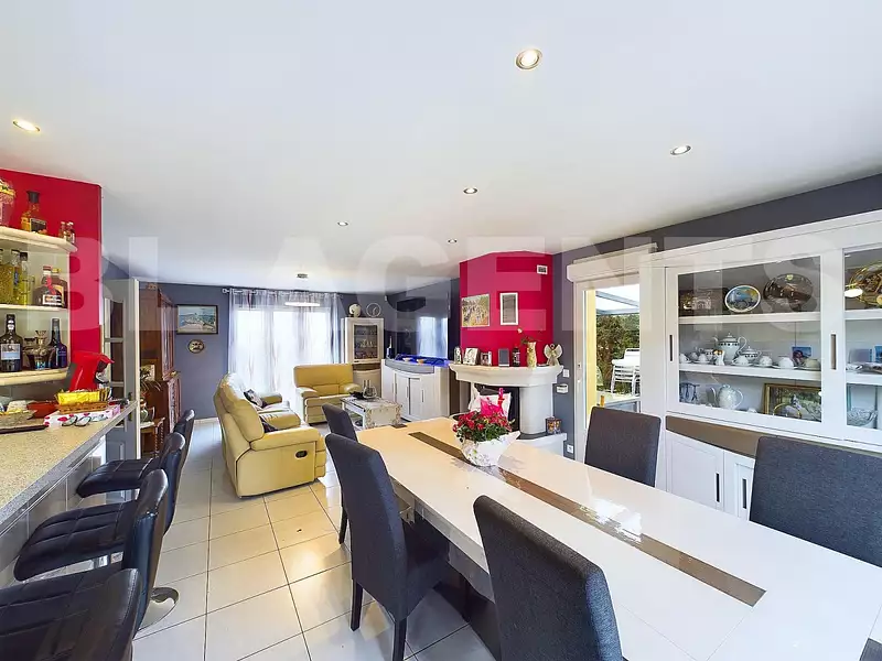 Maison, 105 m²