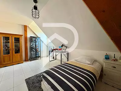 Maison, 184 m²