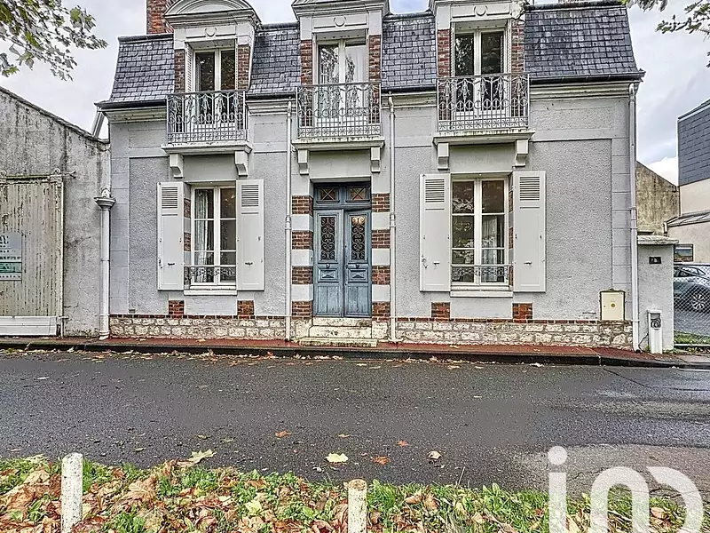 Maison, 184 m²
