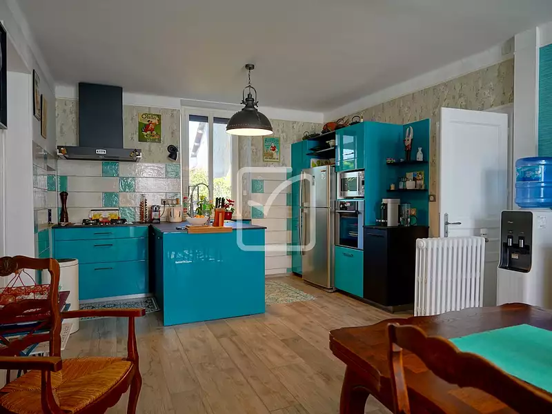 Maison, 310 m²