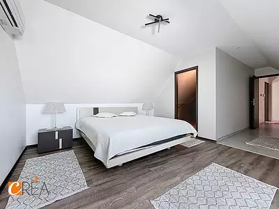 Immeuble, 335 m²