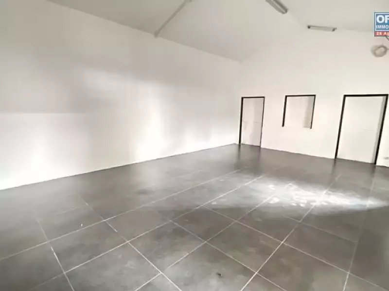 Divers, 100 m²