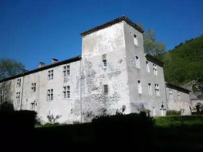 Maison, 1 700 m²