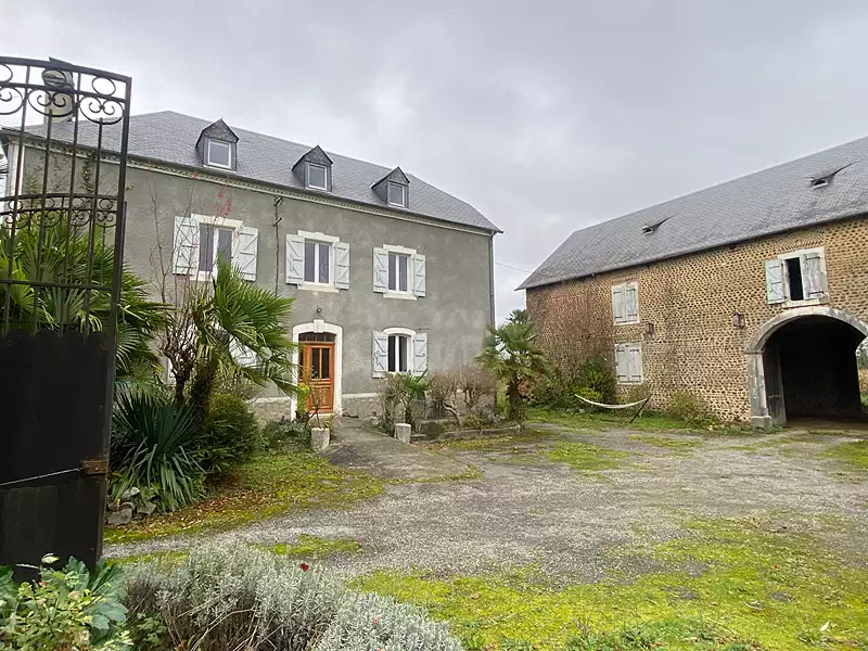 Maison, 250 m²