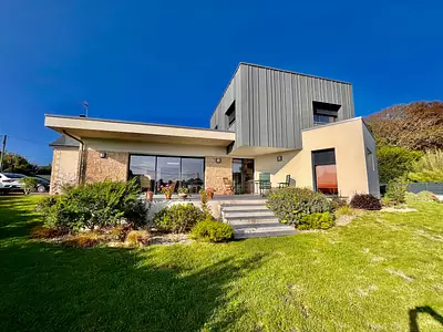 Maison, 225 m²