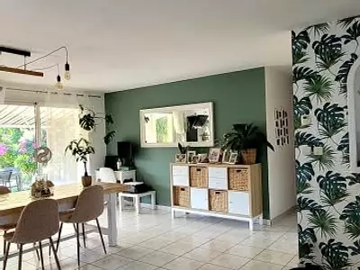Maison, 99 m²